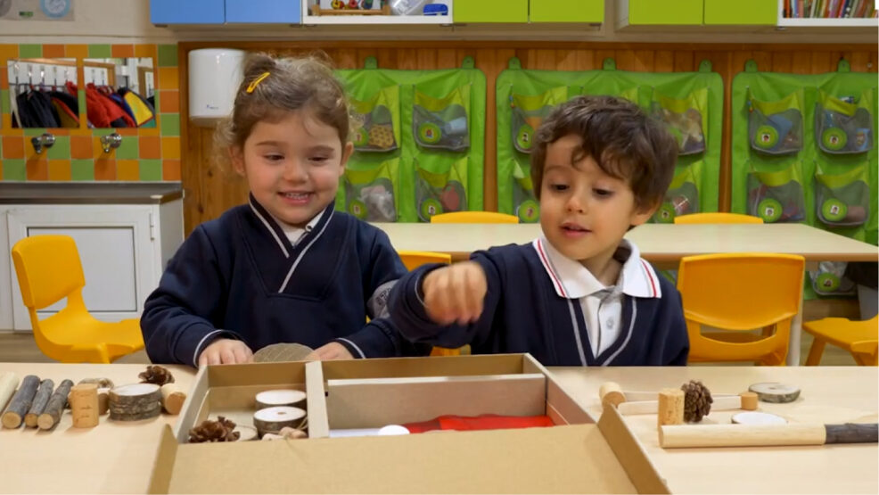 Unboxing de la caja para el alumno del programa Inspira para Educacion Infantil